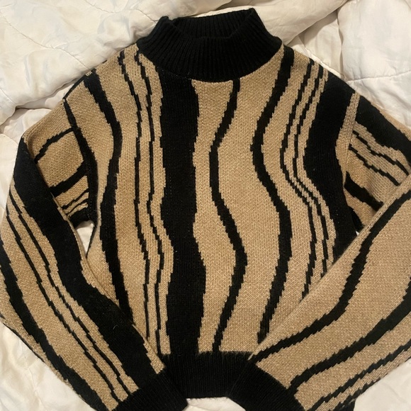 NA-KD Print Detail Sweater - Picture 10 of 10